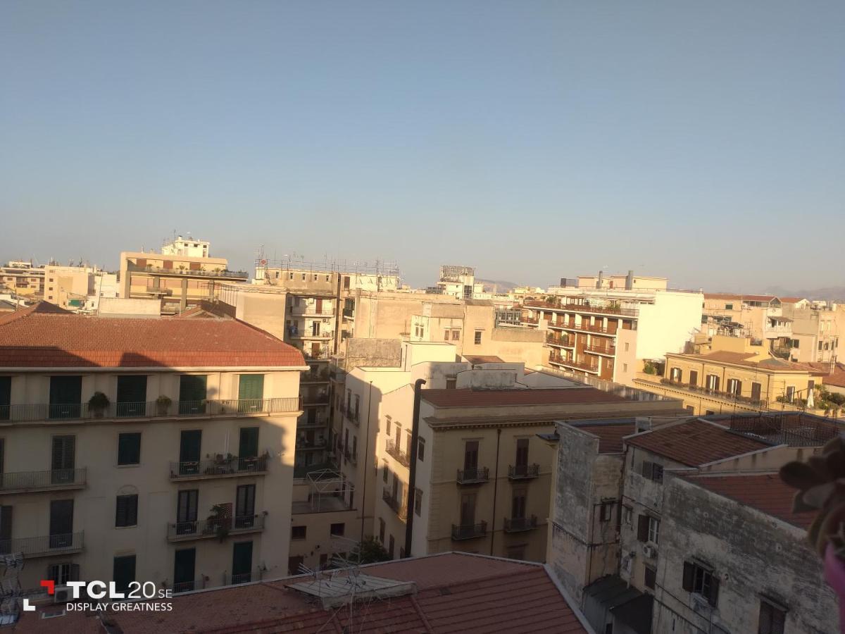 Hotel Camera silenziosa con bagno privato in centro città Palermo Esterno foto